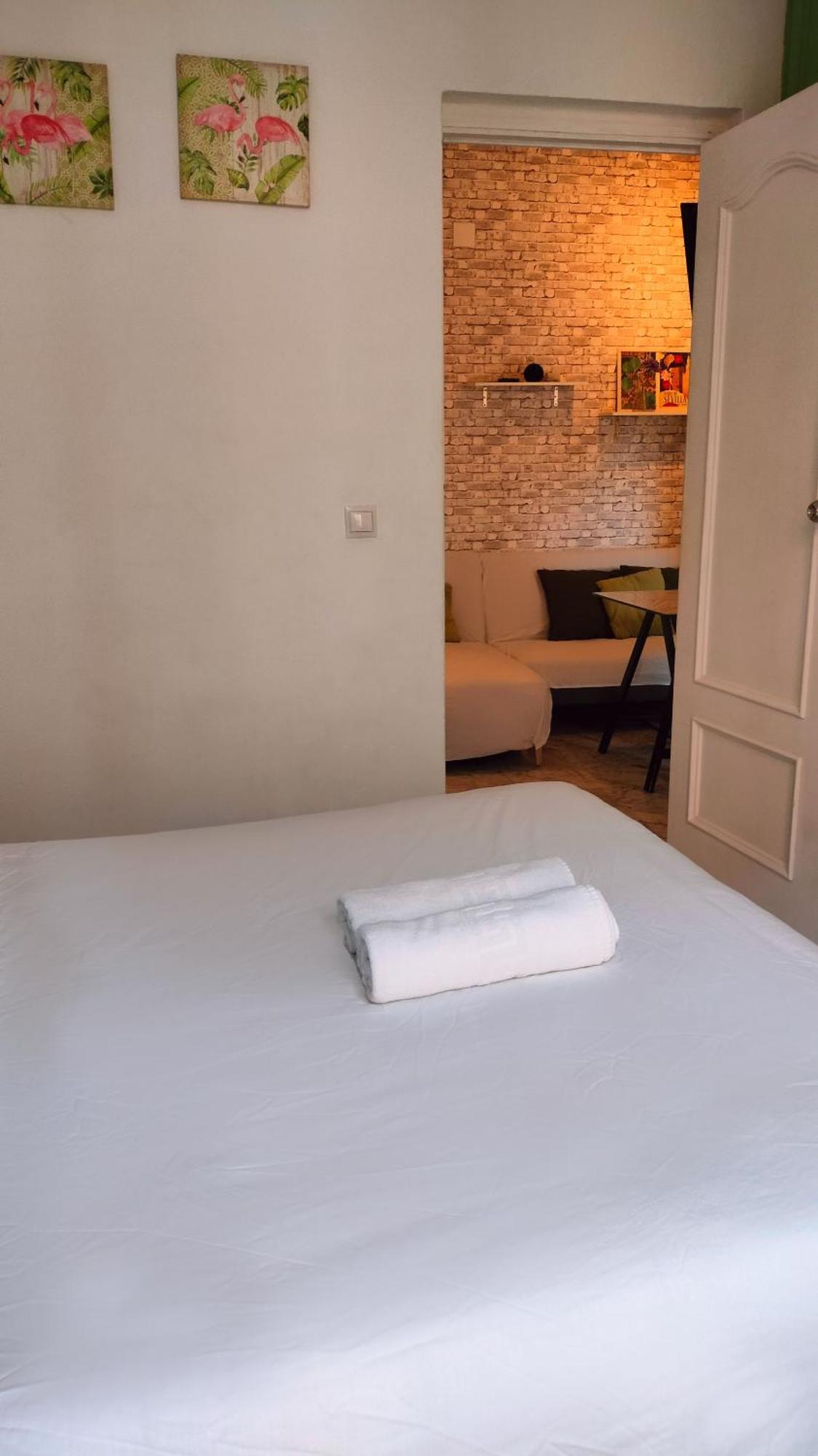 Appartement En Centro Con Vistas A La Plaza Alameda De Hercules - Hasta 7 Personas *